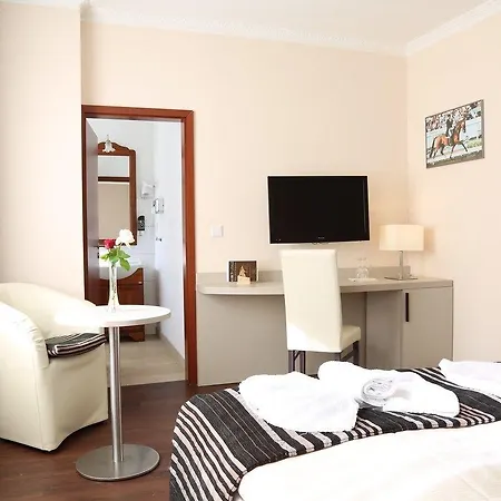 卡瓦利诺il酒店 酒店 瓦伦多夫