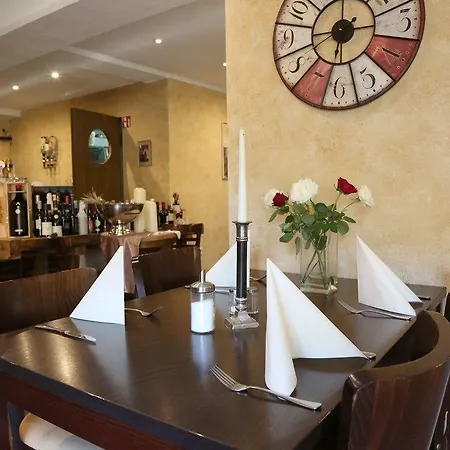 卡瓦利诺il酒店 酒店 瓦伦多夫