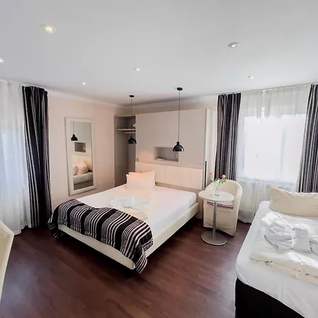 Il Cavallino 3* فارندورف